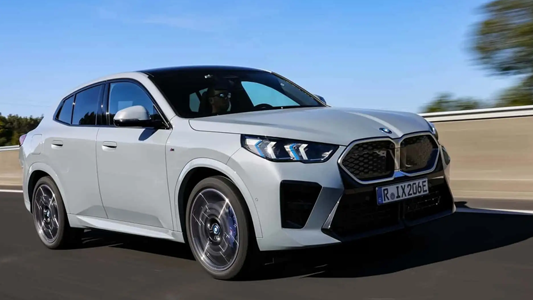 BMW iX2 xDrive30 M Sport — xDrive30 M Sport
