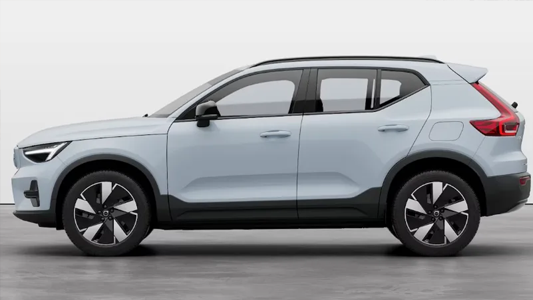 Volvo EX40 Plus — Plus