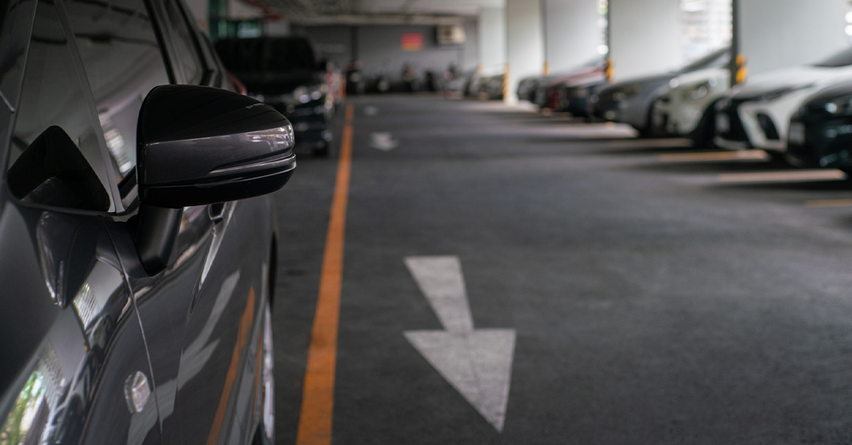 recarga em condomínio para carro elétrico ou carro híbrido